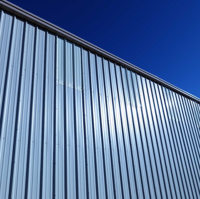 how long will metal siding last in Austin