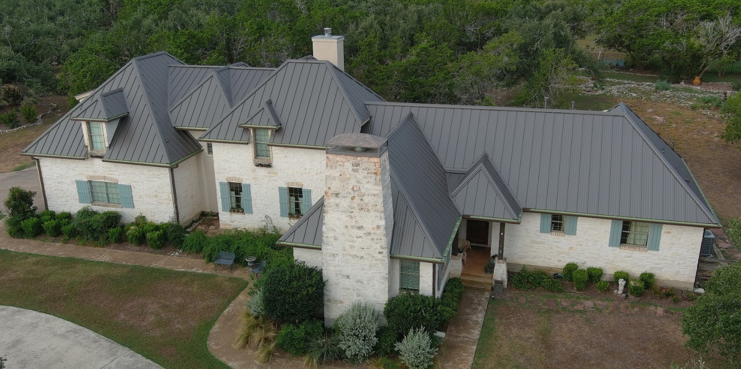 metal roofing in winter